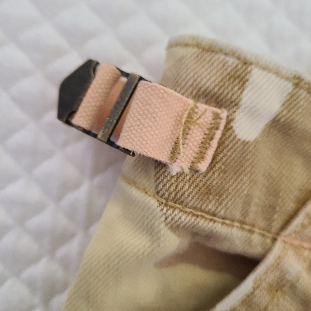 Free People commander cutoff desert camo shorts - Picture 6 of 13